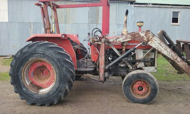 Massey Ferguson 168 Tractor Farm Tender