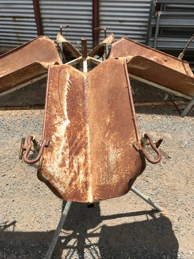 Lamb Marking Cradle Farm Tender