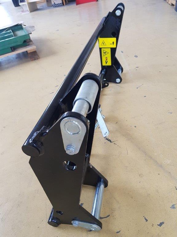 EURO QUICK HITCH CONVERSION KIT FOR LOADERS (2000 kg) (NEW) Farm Tender