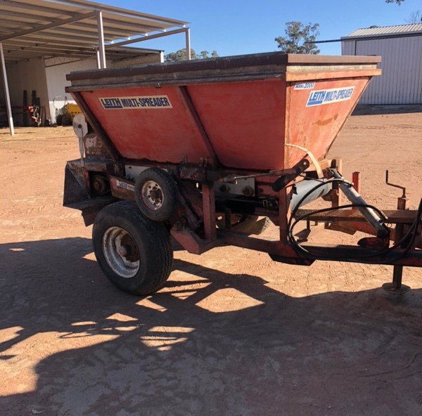 Leith Belt spreader Farm Tender