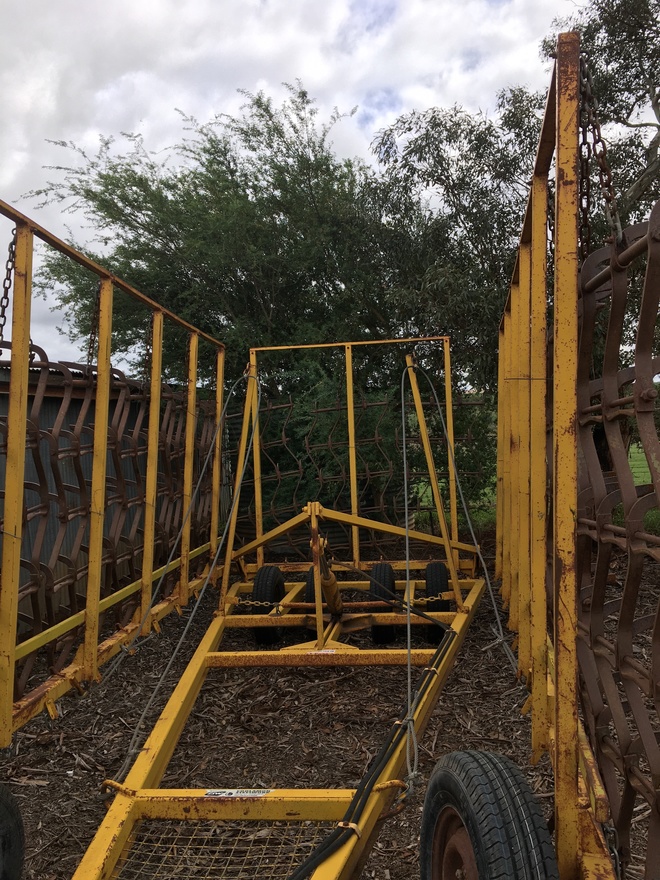 Coolamon 15 Leaf Harrows Farm Tender