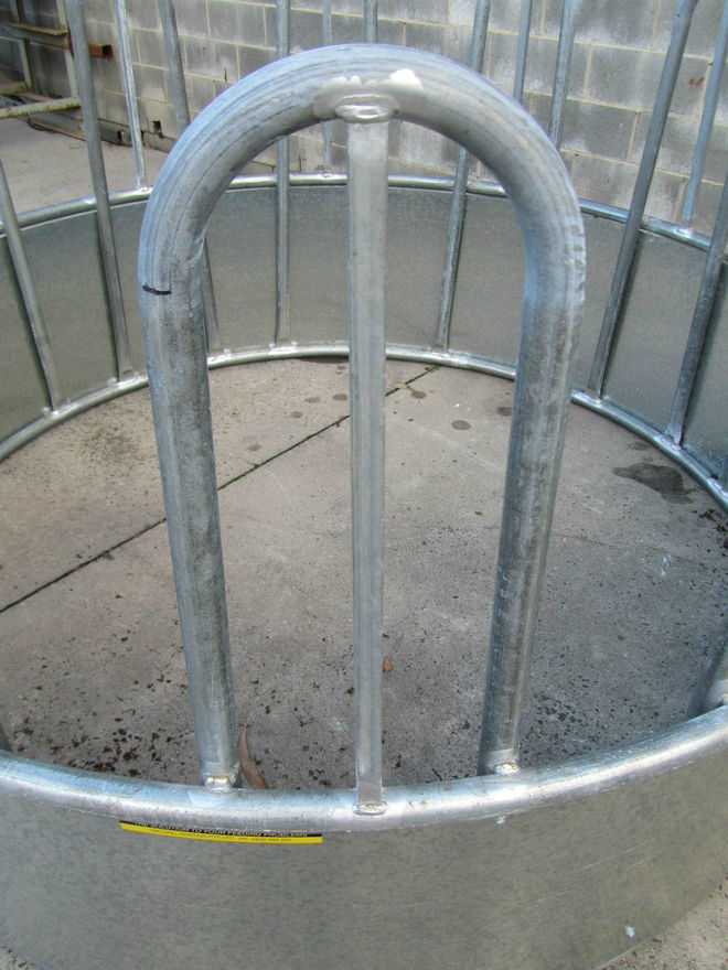 Forget The Pasture Waste! Introducing The Best Hay Saver Round Bale Feeders For Cattle - 75ubww6