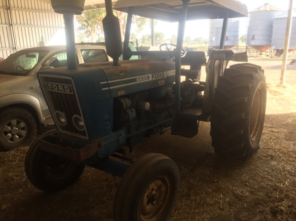 Ford 6600 Tractor Farm Tender