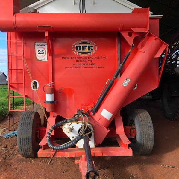 2009 70 t dunstan mother bin Farm Tender