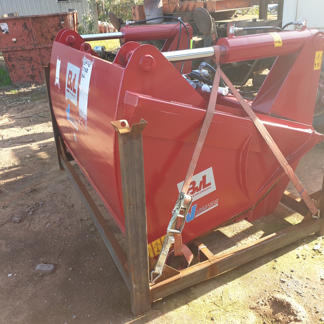 Mega 180 BvL Shear Grab Farm Tender