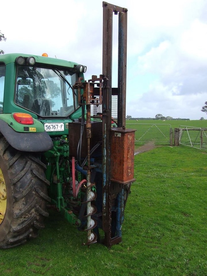 Lyco Post Driver with PTO power pack 5500 Farm Tender